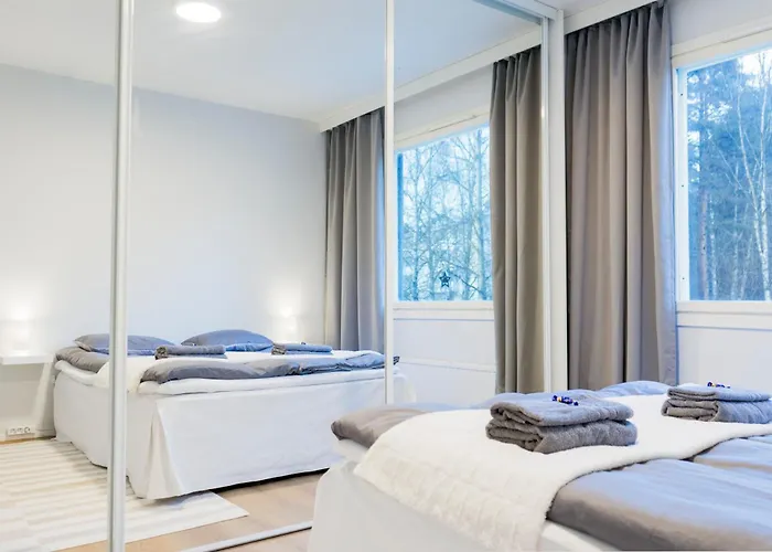 Santas Quest House *